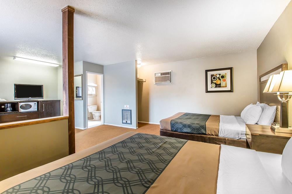 Econo Lodge Inn & Suites Yreka Bagian luar foto
