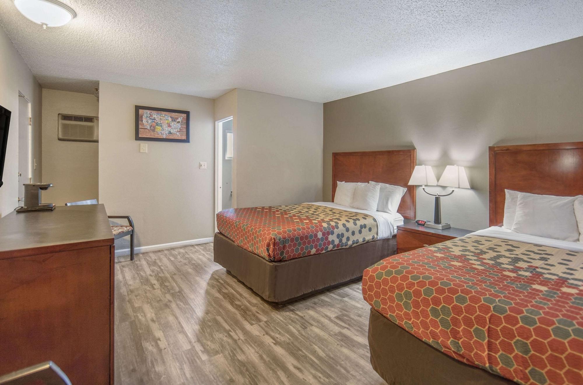 Econo Lodge Inn & Suites Yreka Bagian luar foto