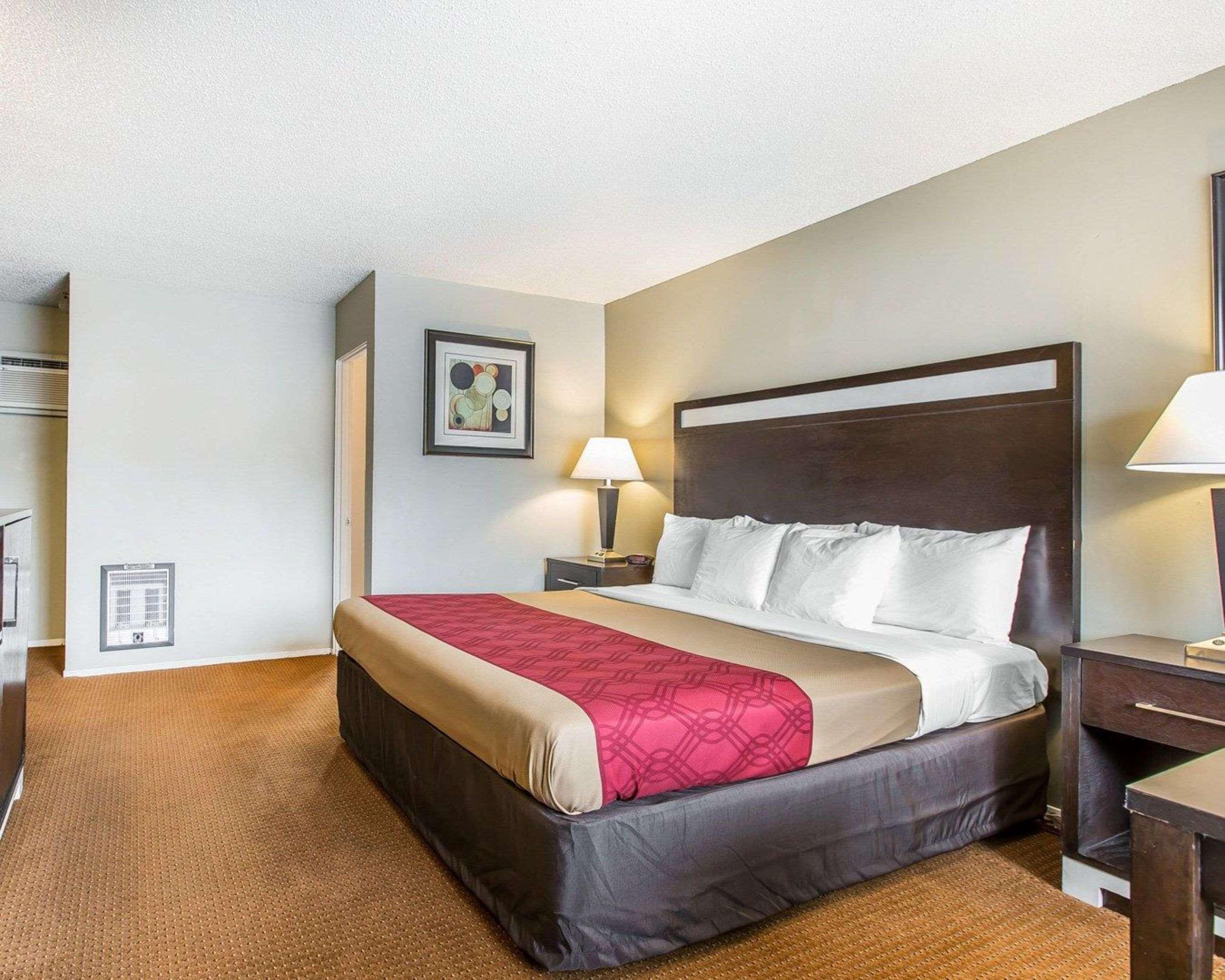 Econo Lodge Inn & Suites Yreka Bagian luar foto