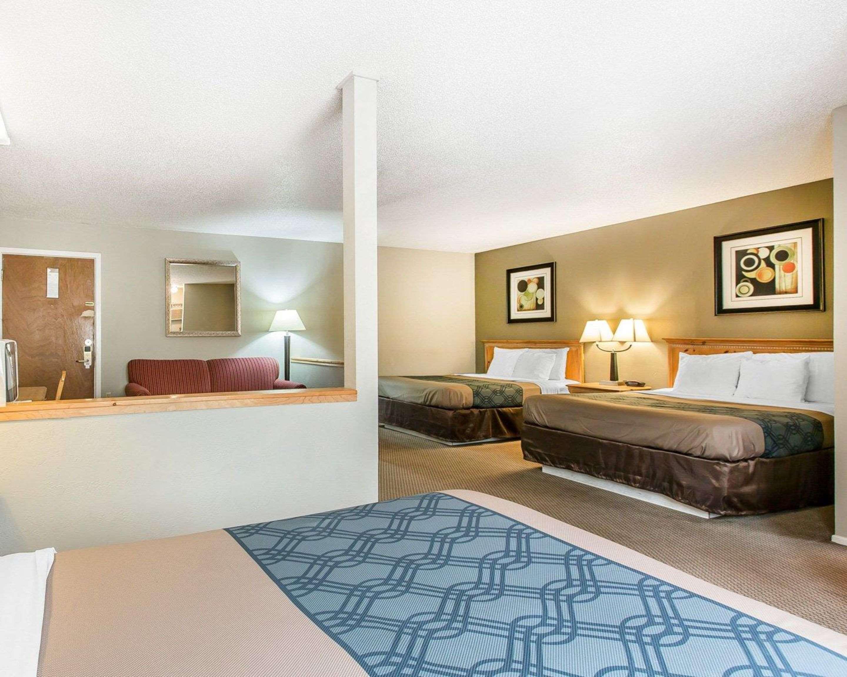 Econo Lodge Inn & Suites Yreka Bagian luar foto
