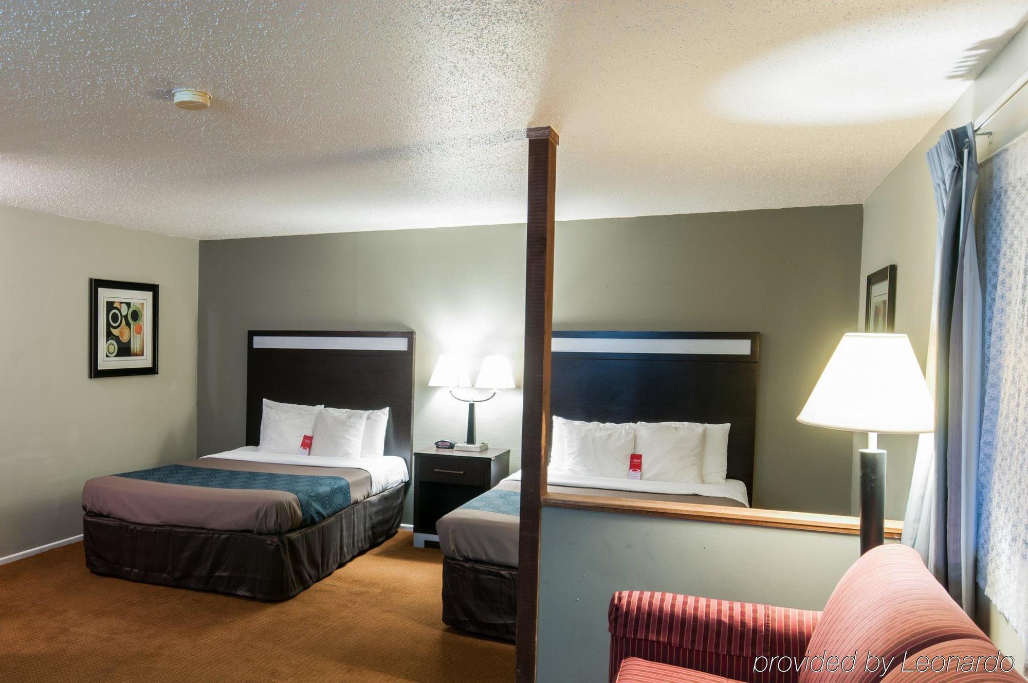 Econo Lodge Inn & Suites Yreka Bagian luar foto