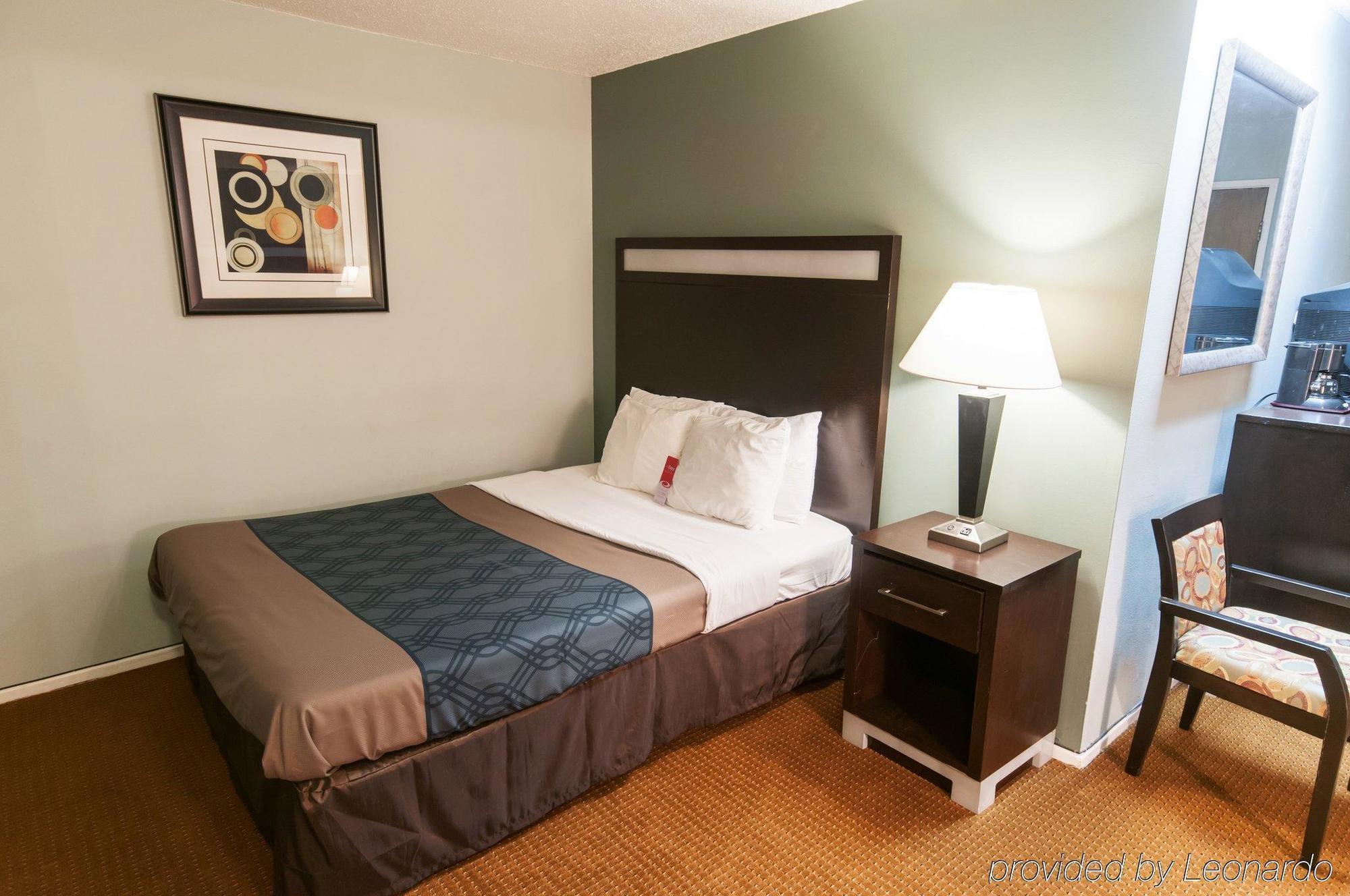 Econo Lodge Inn & Suites Yreka Bagian luar foto
