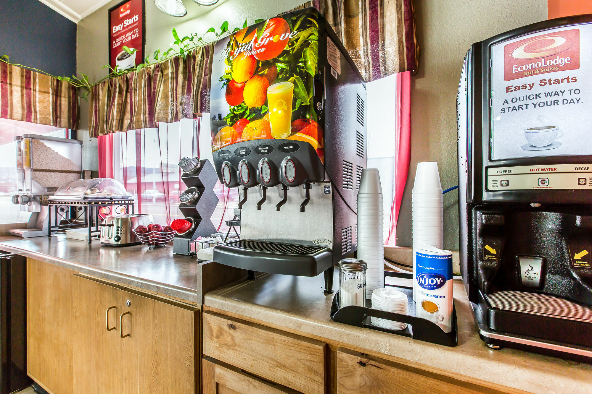 Econo Lodge Inn & Suites Yreka Bagian luar foto